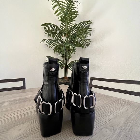 FINAL SALE-SAM EDELMAN- Bellamie Bootie- Size 7M - Picture 3 of 13